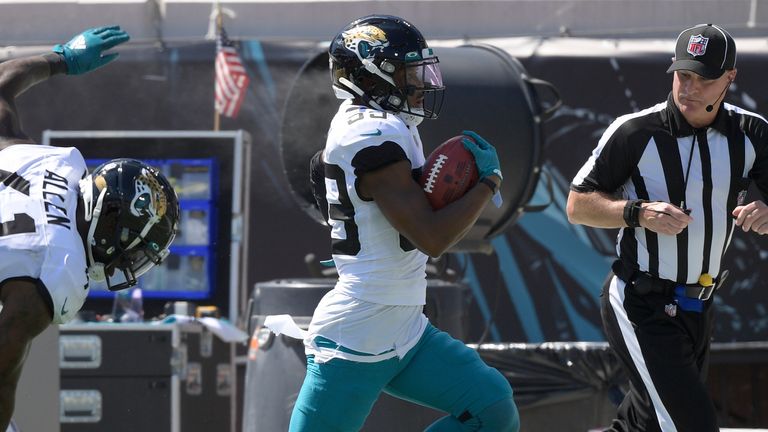 Jacksonville Jaguars wide receiver Jamal Agnew returns a 68-yard field goal try for a 109-yard touchdown! 