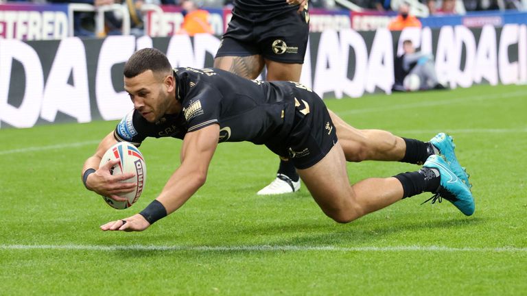 Carlos Tuimavave was among the try-scorers for Hull FC
