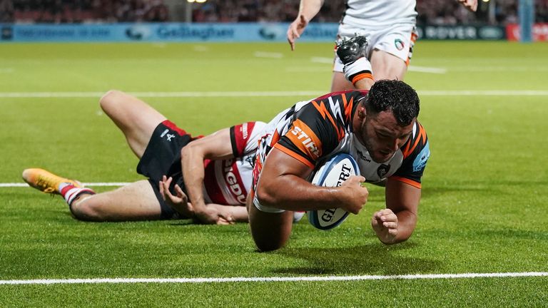 Ellis Genge goes over for Leicester's second try
