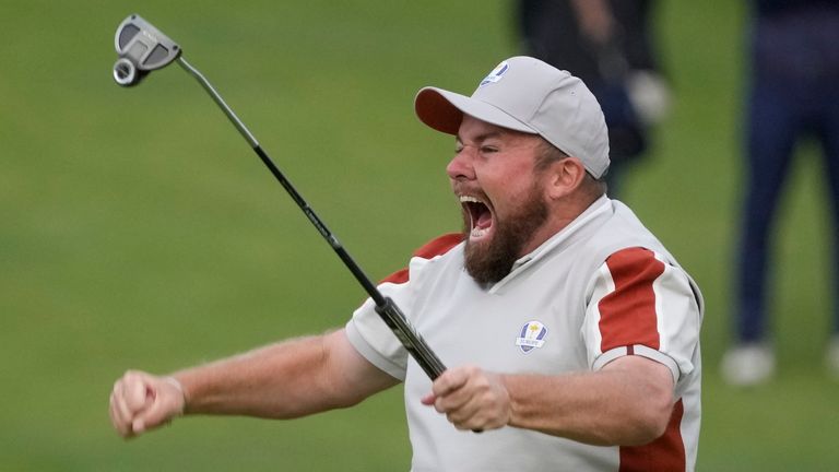 Lowry silenced the home fans with his fourballs win on Saturday