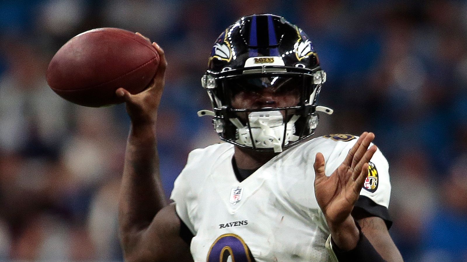 Baltimore Ravens' Lamar Jackson sets NFL mark for QB 100-yard rushing  games, but it 'doesn't mean nothing if we're not winning' - ESPN