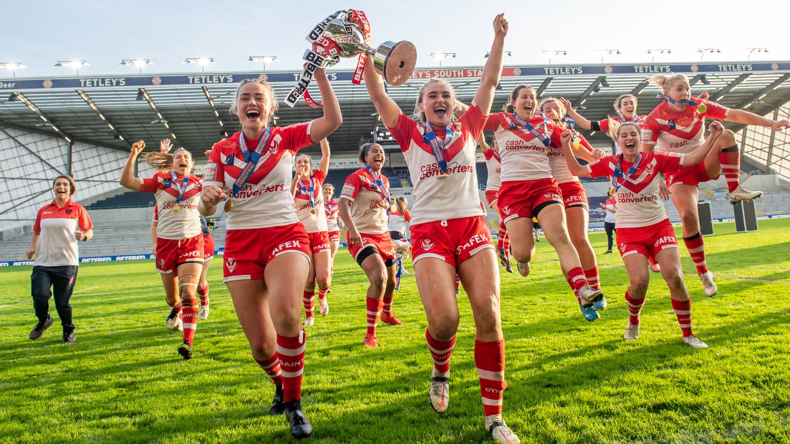 Women s Super League Treble Winners And Record Crowd For Grand Final 