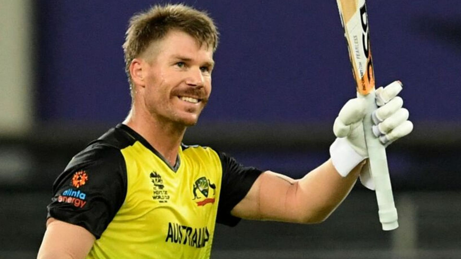 Warner fires ahead of England showdown