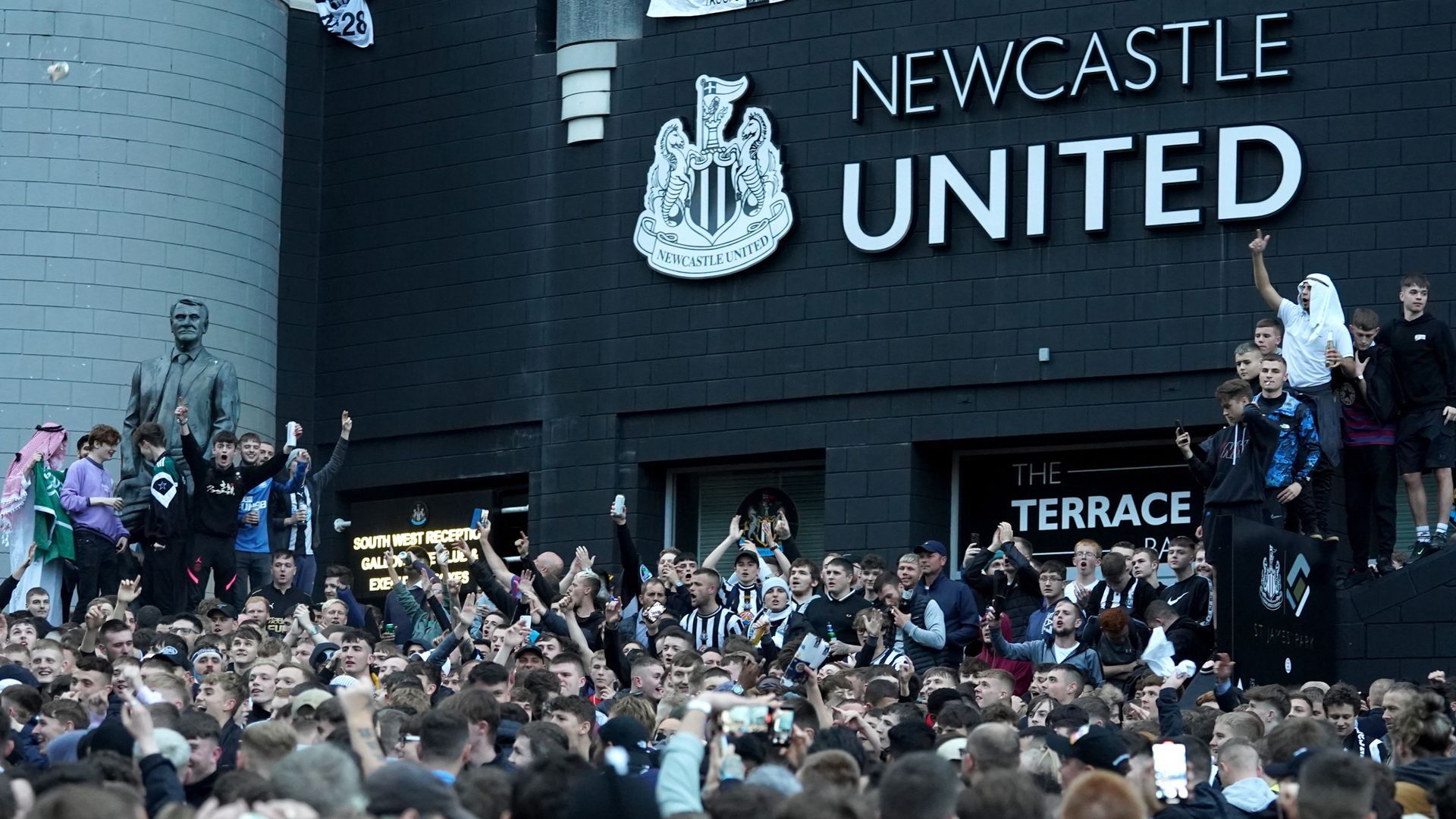 Merson Says: Toon success not a given - they need 17 players!