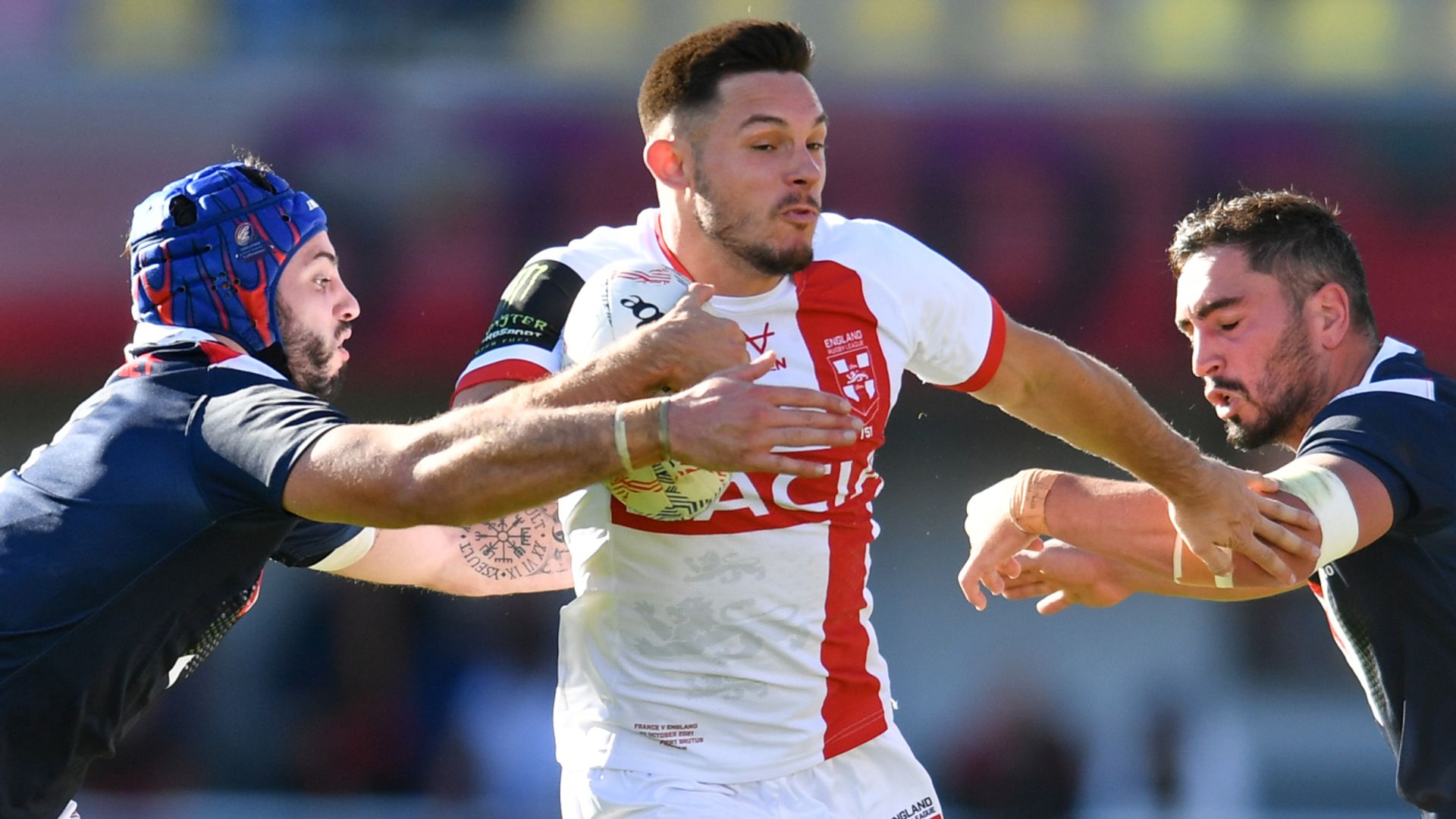Strong start steers England to victory