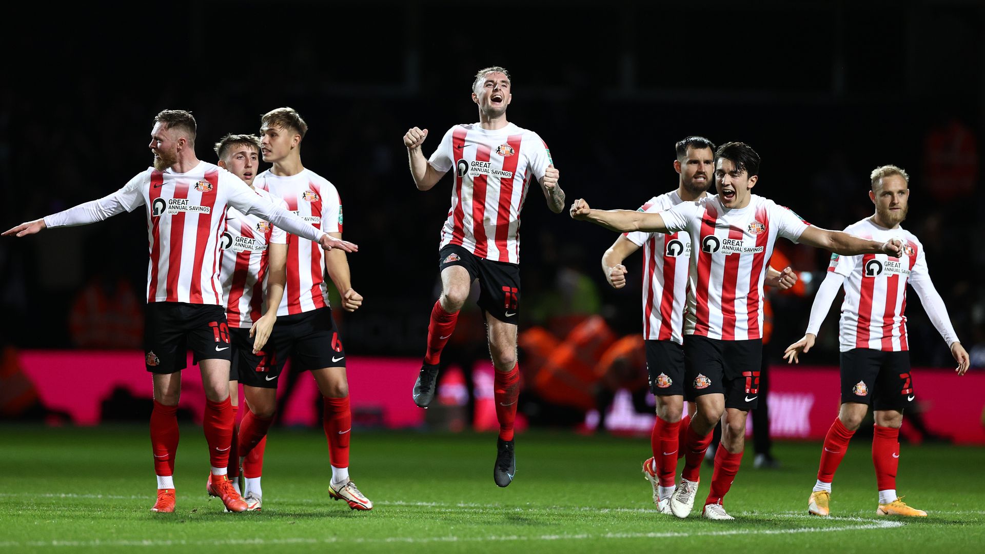 Sunderland dump QPR out on penalties