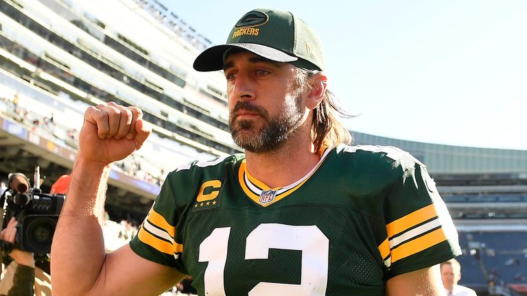 Aaron Rodgers extended his dominant record against the Bears 