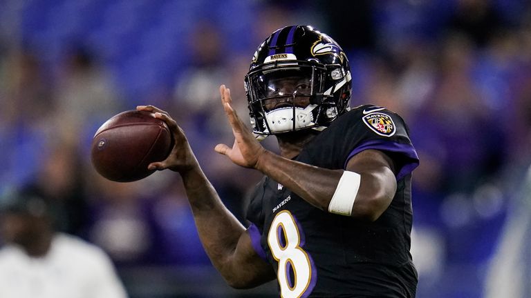 August 20, 2018: Baltimore Ravens quarterback Lamar Jackson (8) runs with  the ball during NFL football preseason game action between the Baltimore  Ravens and the Indianapolis Colts at Lucas Oil Stadium in