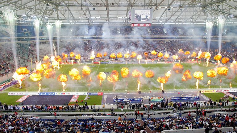 Le stade Arena AufSchalke à Gelsenkrchen avant la finale de la NFL Europe 2004 entre Berlin Thunder et Frankfurt Galaxy 