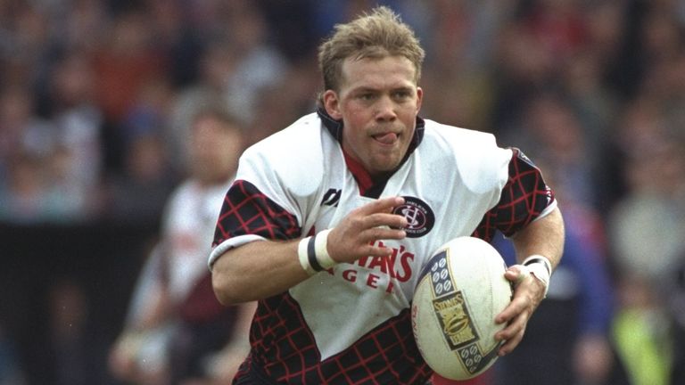 Former St Helens captain Bobbie Goulding is among the players planning to sue the RFL