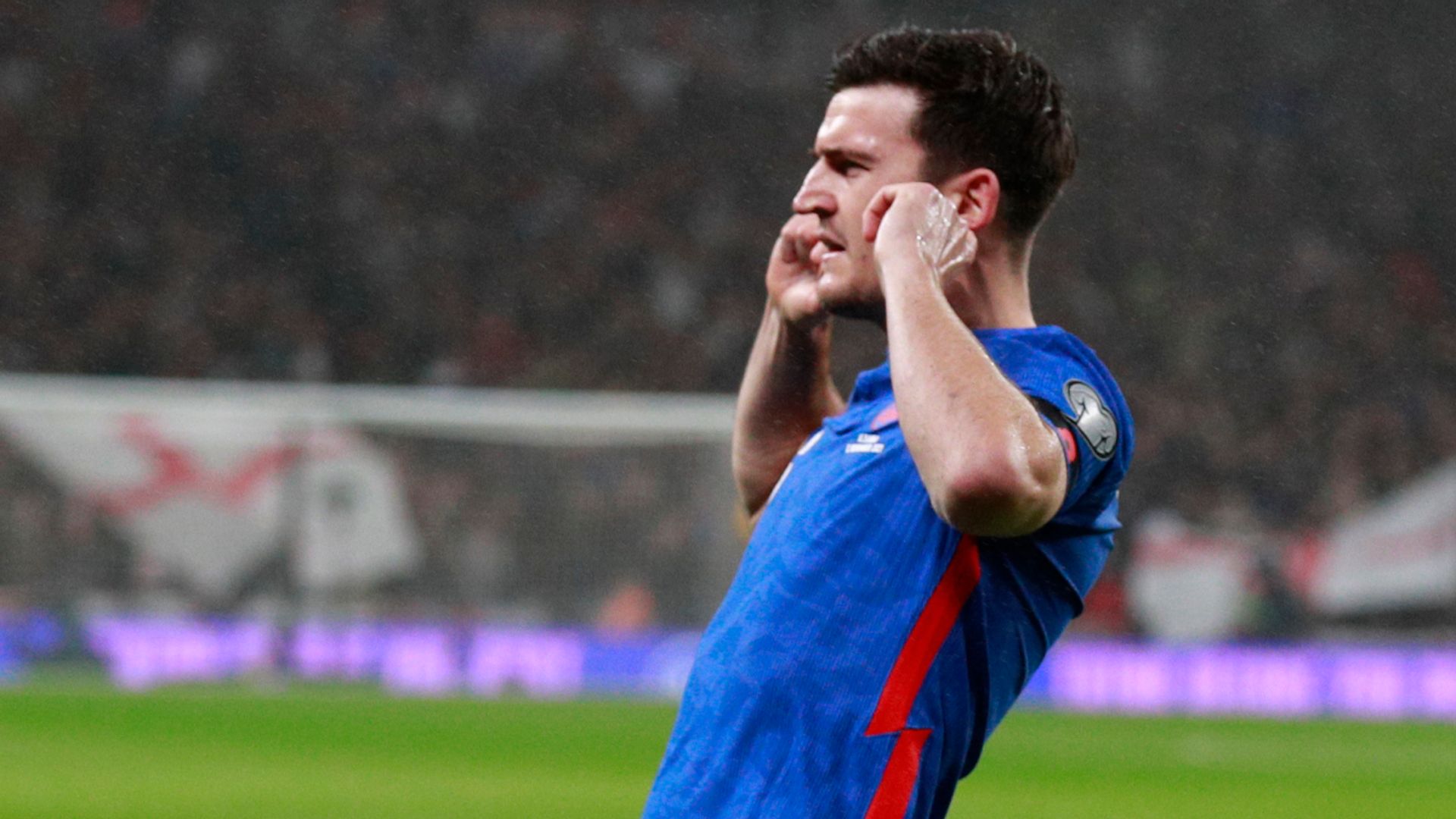 Maguire defends goal celeb after Keane says: 'Embarrassing'