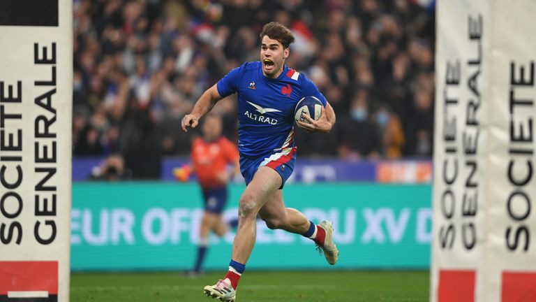 Damian Penaud races away to score for France