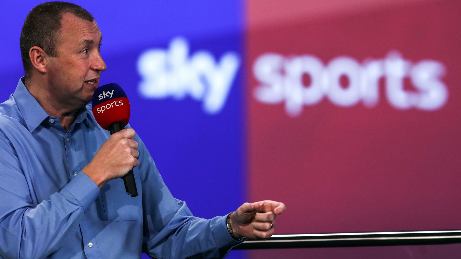 World Darts Championship ways to watch TV times, website, App, social media and YouTube Darts