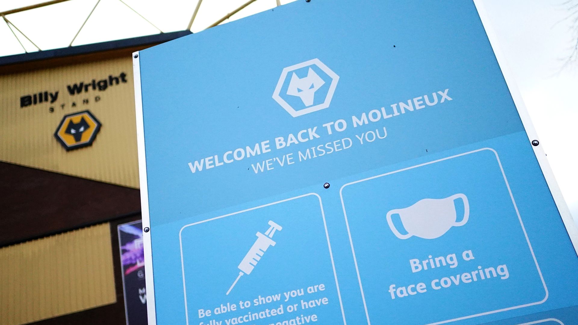 Wolves' trip to Arsenal off due to Covid-19 and injuries