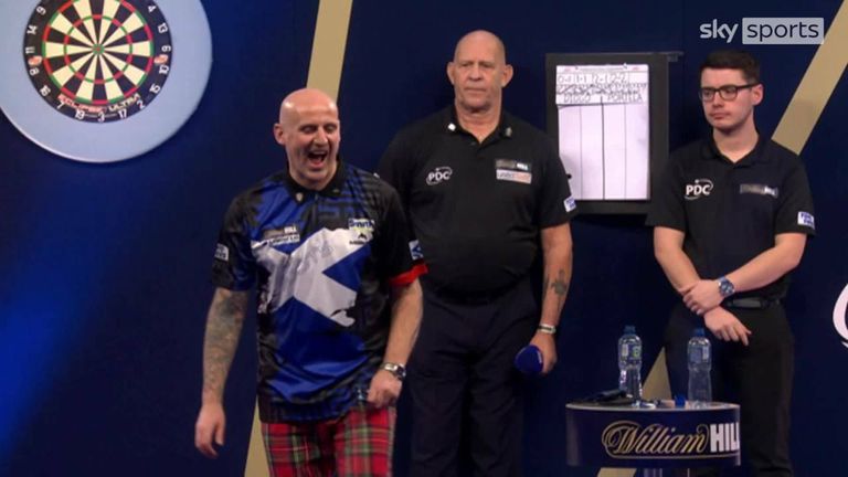Alan Soutar edged out Diogo Portela to advance to round two at the World Darts Championship