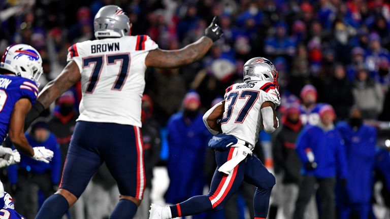 Damien Harris scored on a career-long 64-yard touchdown run as the New England Patriots beat the Buffalo Bills on the road in Week 13.