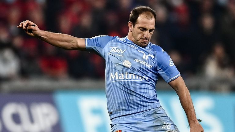 Benjamin Urdapilleta kicked two penalties and a conversion as Castres left Thomond Park with a losing bonus-point