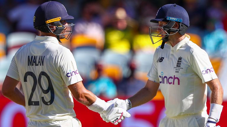 Dawid Malan and Joe Root gave England hope on day three but it soon vanished on day four