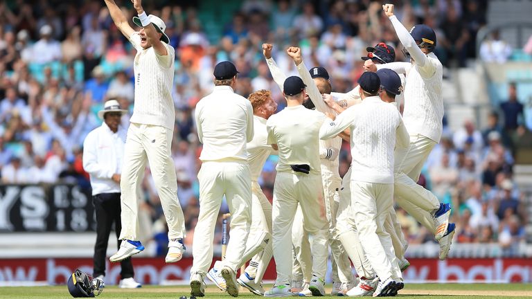 England's players celebrate victory over South Africa in the third Test at The Oval in 2017