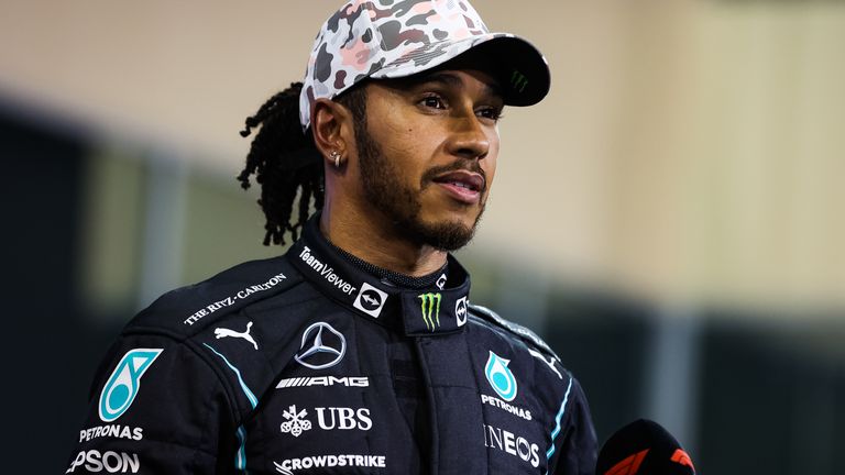 Les experts de Sky Sports F1 débattent pour savoir si Lewis Hamilton et Mercedes courront sous la direction de Michael Masi lors de la saison 2022.