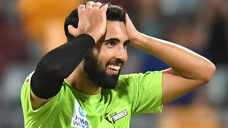 Saqib Mahmood had a dream debut for the Sydney Thunder, taking four wickets in his first two overs