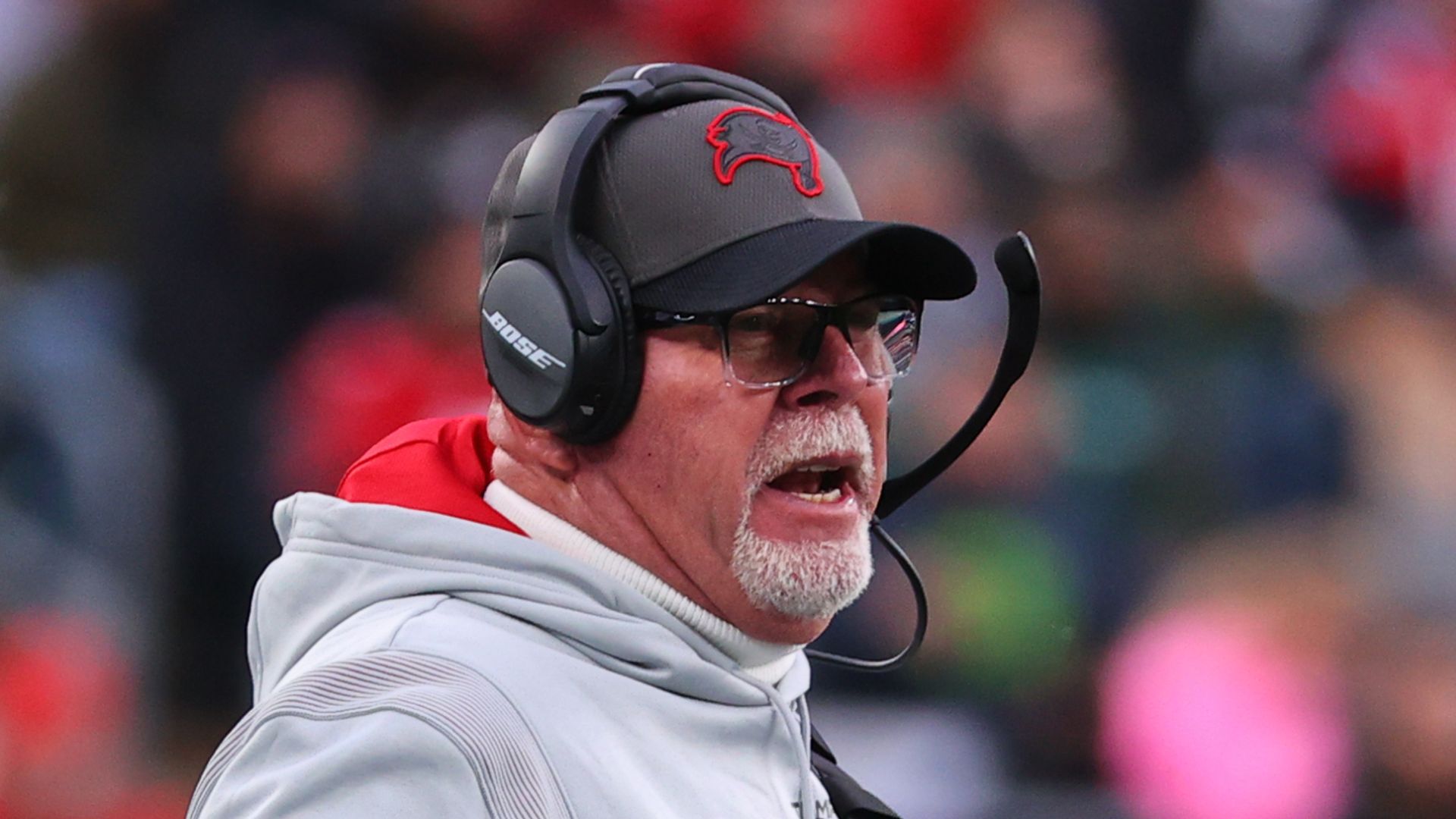 Arians retires as Buccaneers head coach | Brady praises 'amazing' career