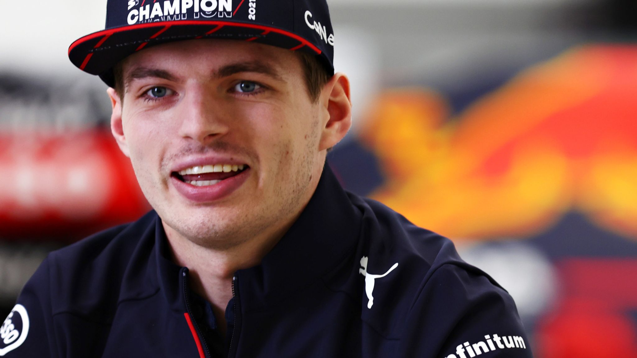 Max Verstappen reveals new gold helmet 