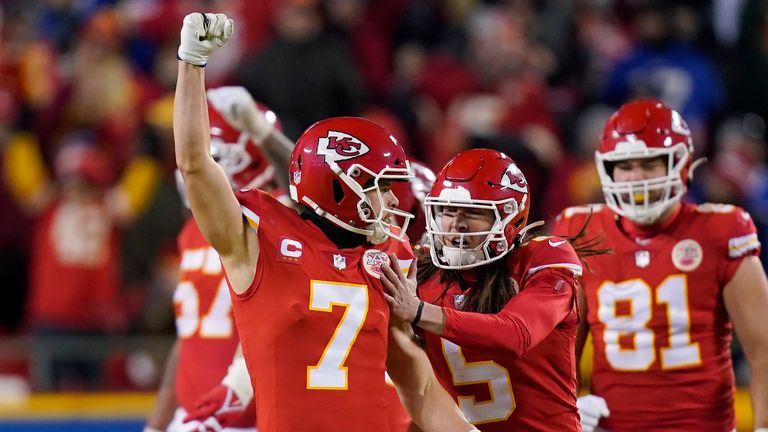 Sky Sports NFL pundit Jeff Reinebold waxes lyrical about the Kansas City Chiefs' victory over the Buffalo Bills and says the drama was the epitome of the sport.