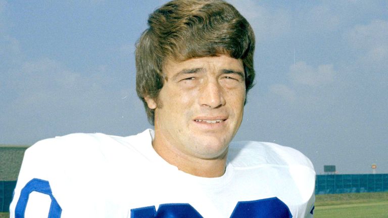 Reeves won Super Bowls as a player and assistant coach with the Dallas Cowboys