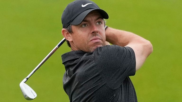Rory McIlroy tied Lowry for the low round of the day in Abu Dhabi 