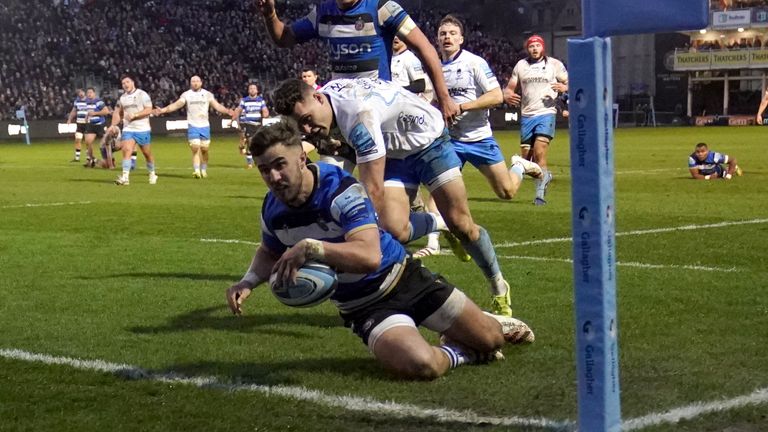 Tom de Glanville dives in to score Bath's third try against Worcester