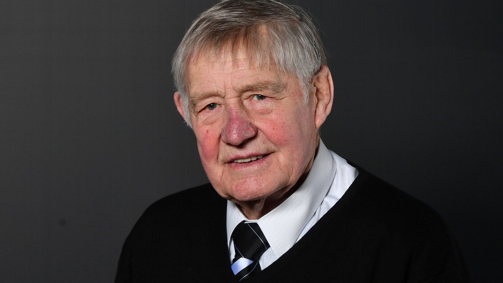 Rugby League Legend Johnny Whiteley Mbe Dies Aged 91 Rugby League