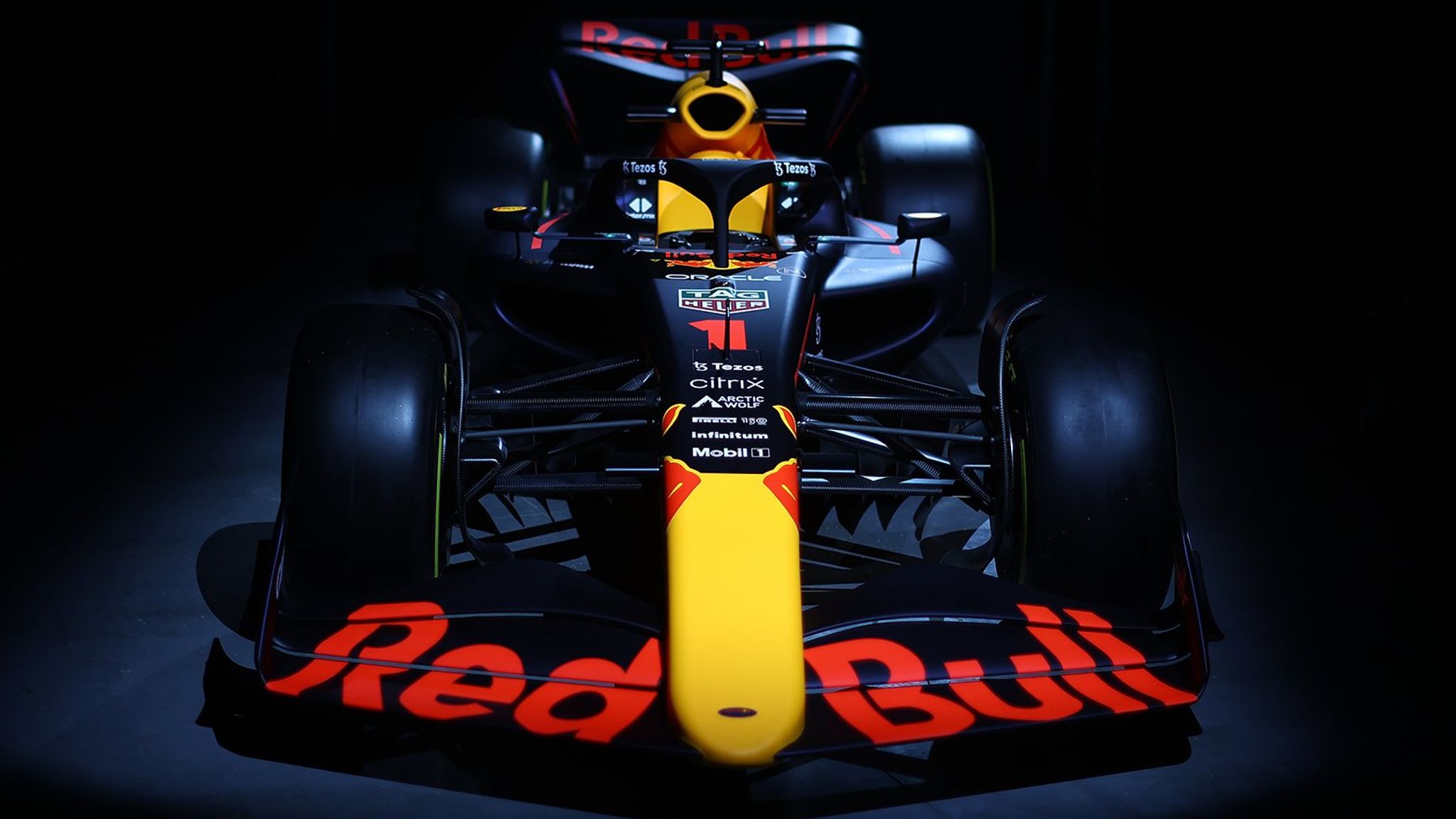 Gå op Overflod skab Red Bull reveal new car and title sponsor as team launch RB18, Max  Verstappen's next title hopeful | F1 News