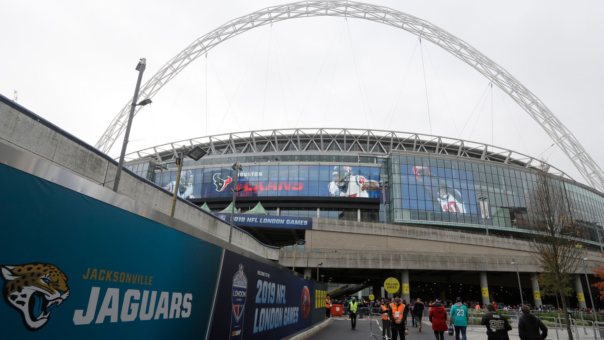 Jacksonville Jaguars linebacker Travon Walker (44) runs to the ball during  an NFL football game against the Denver Broncos at Wembley Stadium in  London on Sunday, Oct. 30, 2022. (AP Photo/Gary McCullough