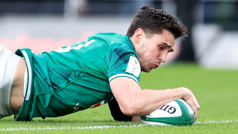 Joey Carbery scored Ireland's first try as early as the fourth minute in Dublin 