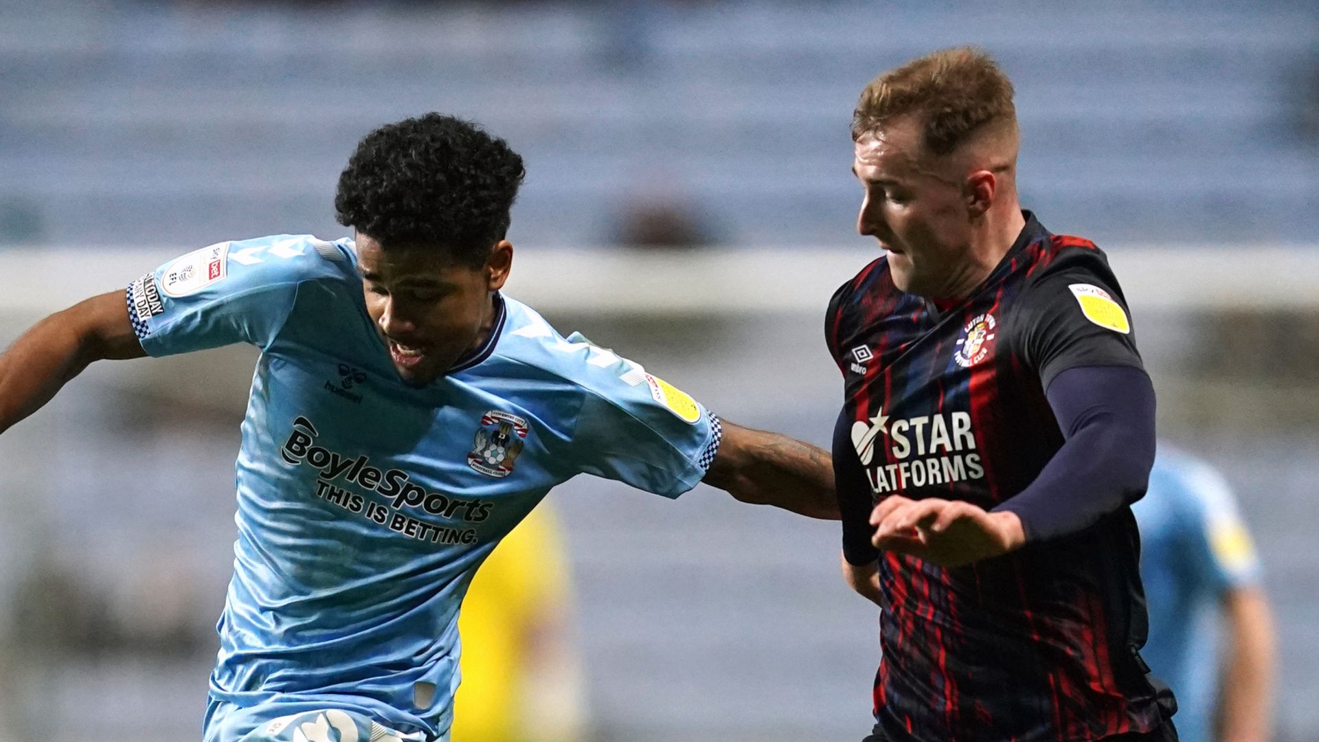 Luton beat Coventry to move back into sixth