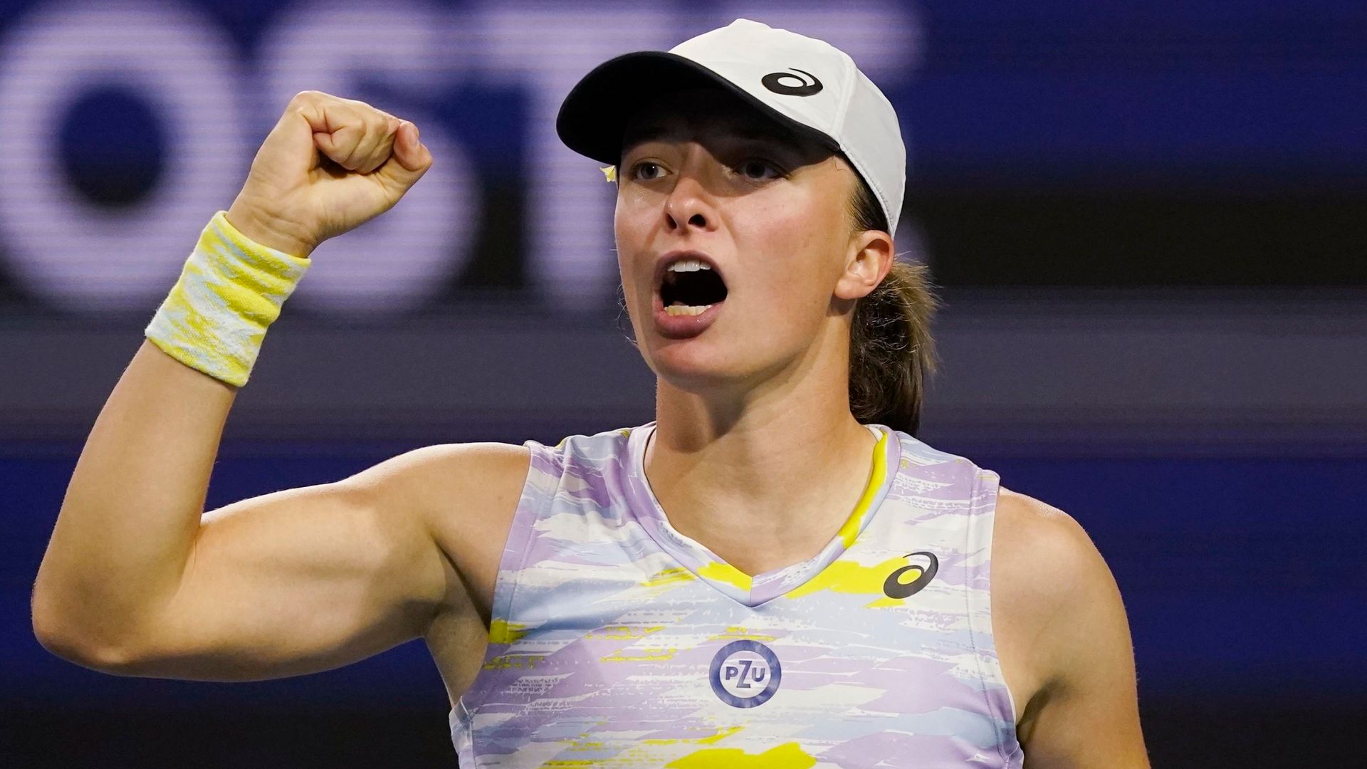 Swiatek to succeed Barty as world No 1