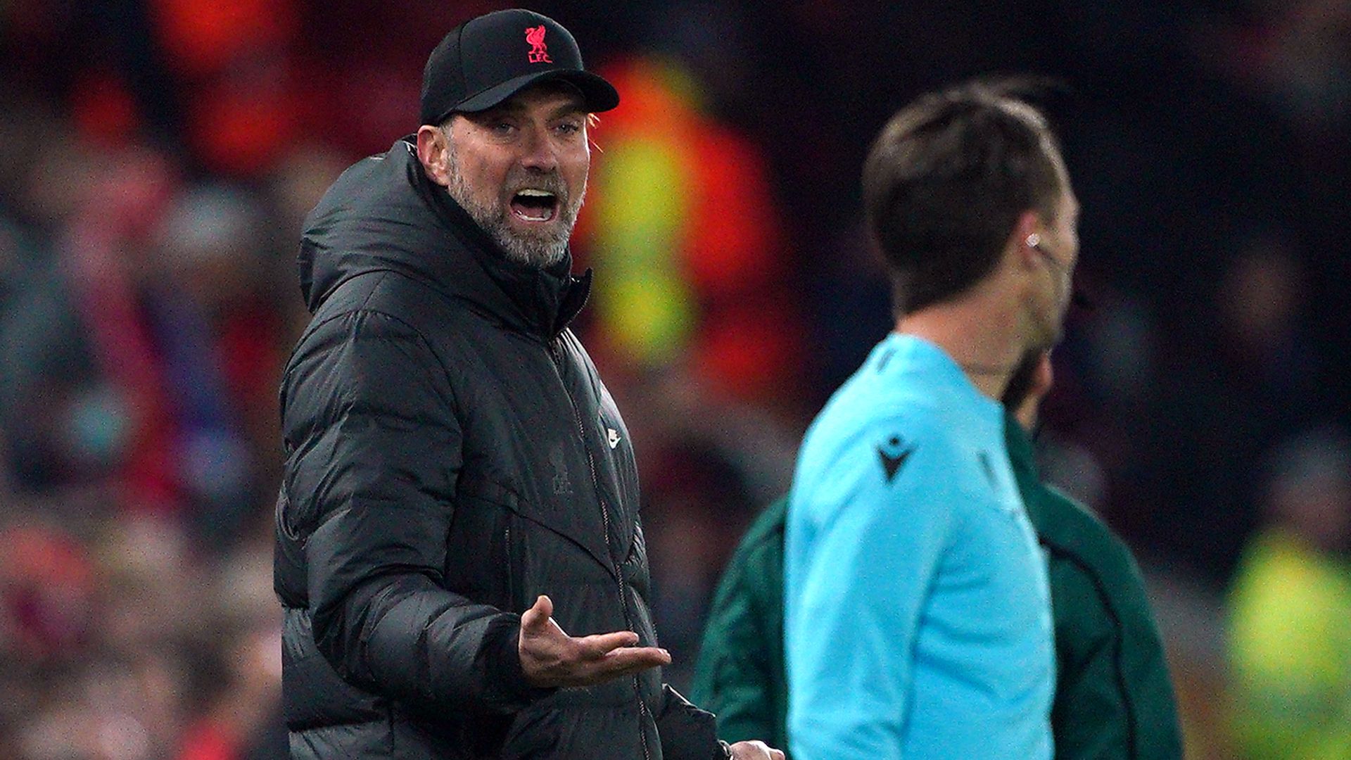 Klopp: Sanchez lucky to be on pitch by time of red card