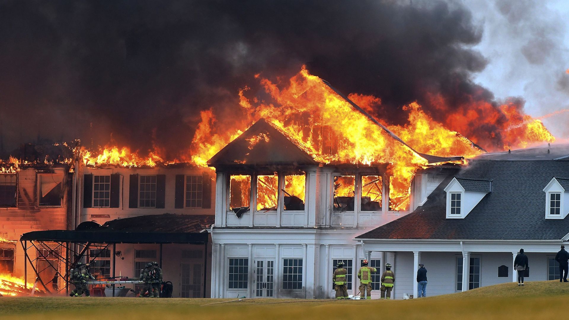 Fire-damaged Oakland Hills added to US Open roster