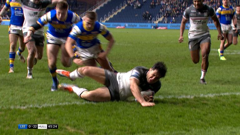 Highlights of the Betfred Super League match between Leeds Rhinos and Hull FC