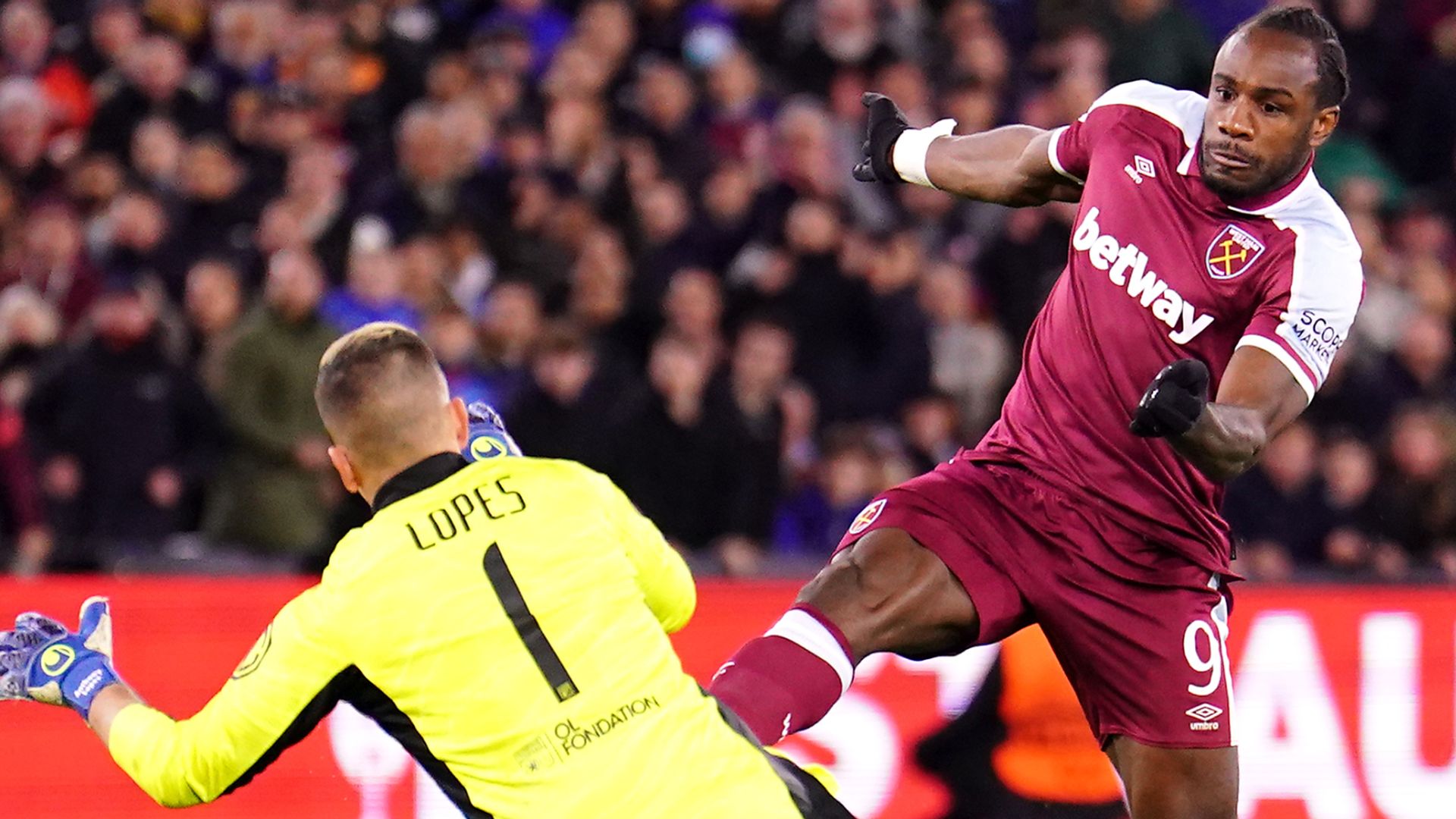 Antonio: West Ham 'buzzing' ahead of Europa QF