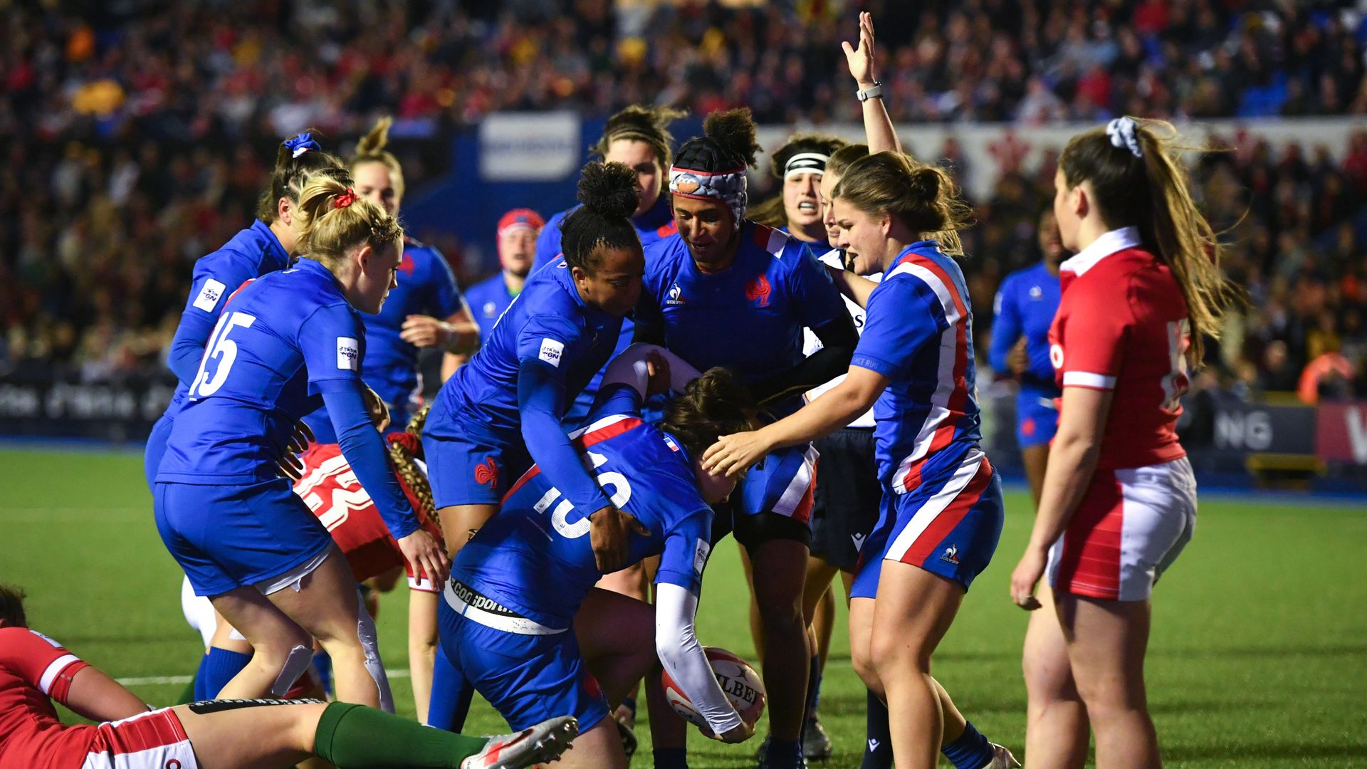 France see off Wales to continue unbeaten Six Nations run