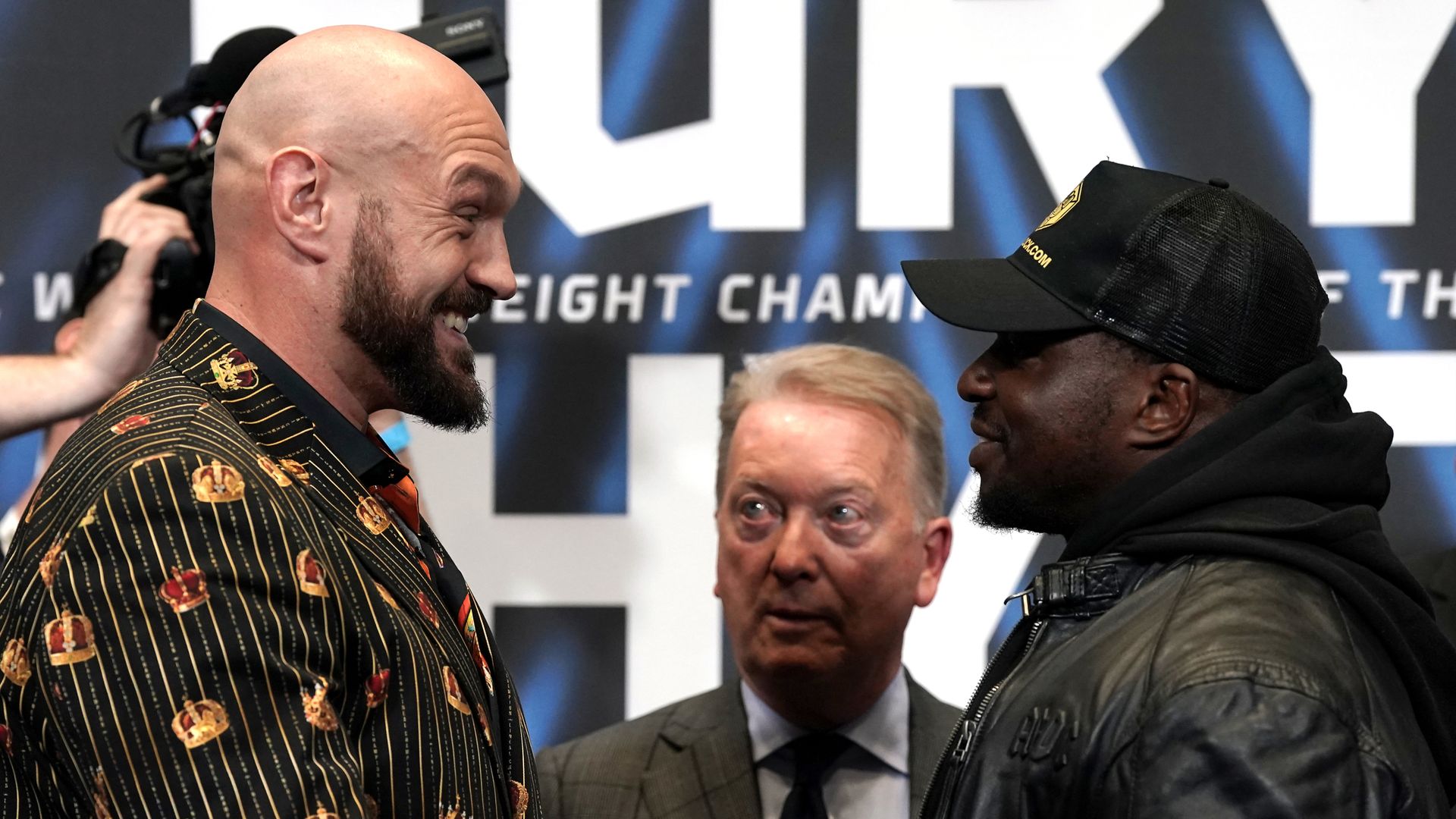 Fury and Whyte forced to stop teams from clashing at face-off