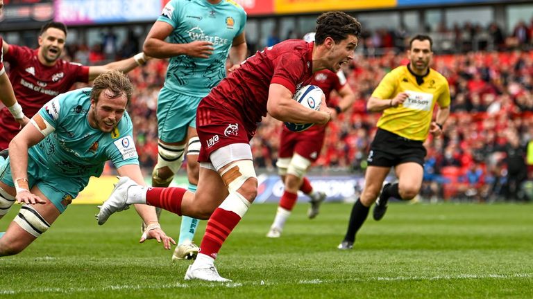 Carbery dummied and stepped over for Munster's first try of the game 