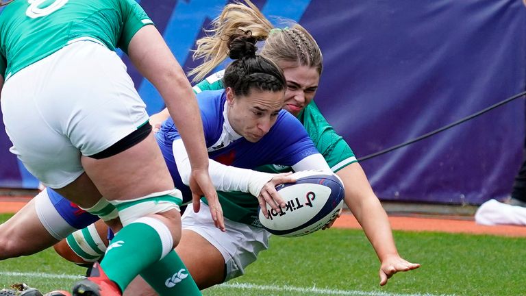 Laure Sansus was among the try scorers as France were too strong for Ireland in Round 2 of the Six Nations 