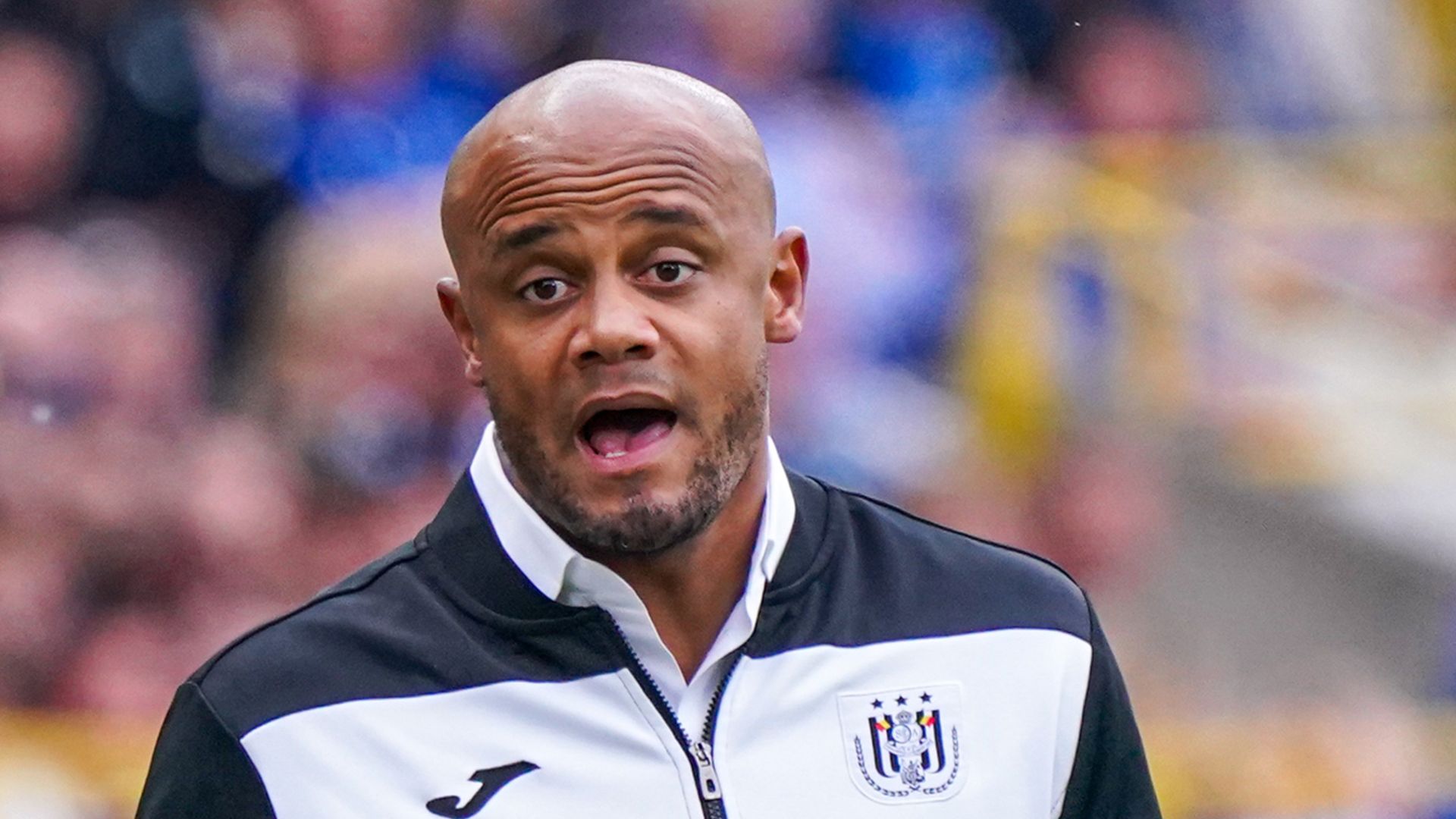 Kompany leaves Anderlecht amid talks to become Burnley manager