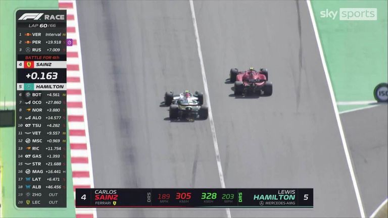 Hamilton a fait le dépassement sur Carlos Sainz pour se hisser au quatrième rang de la course