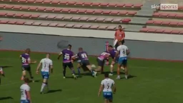 Highlights of the match between Toulouse Olympique and Wakefield Trinity in the Betfred Super League.