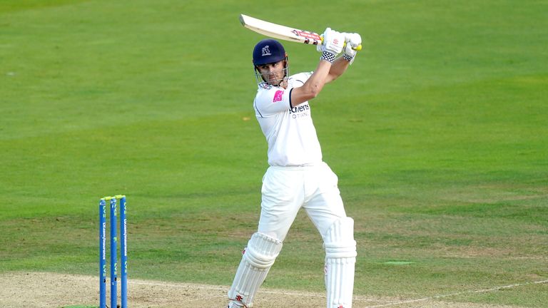Hain led Warwickshire's charge as runs continued to flow at Edgbaston