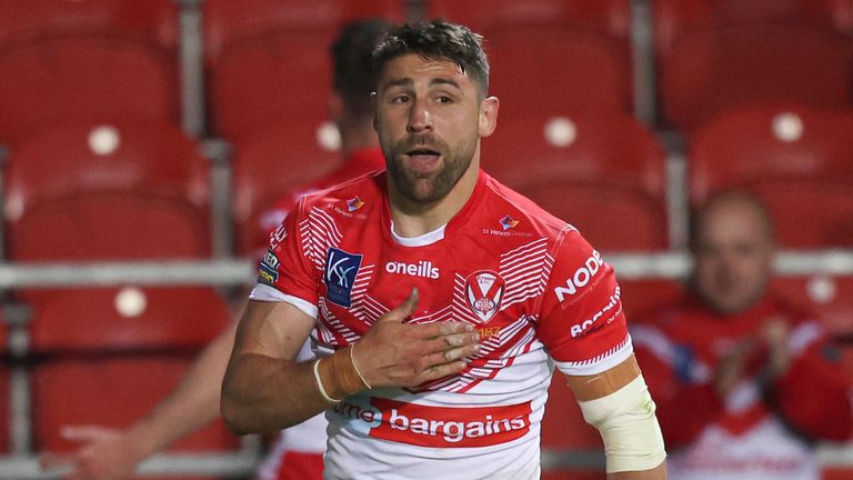 Tommy Makinson scored two tries as St Helens ground out an important win vs Hull FC in Friday's Super League